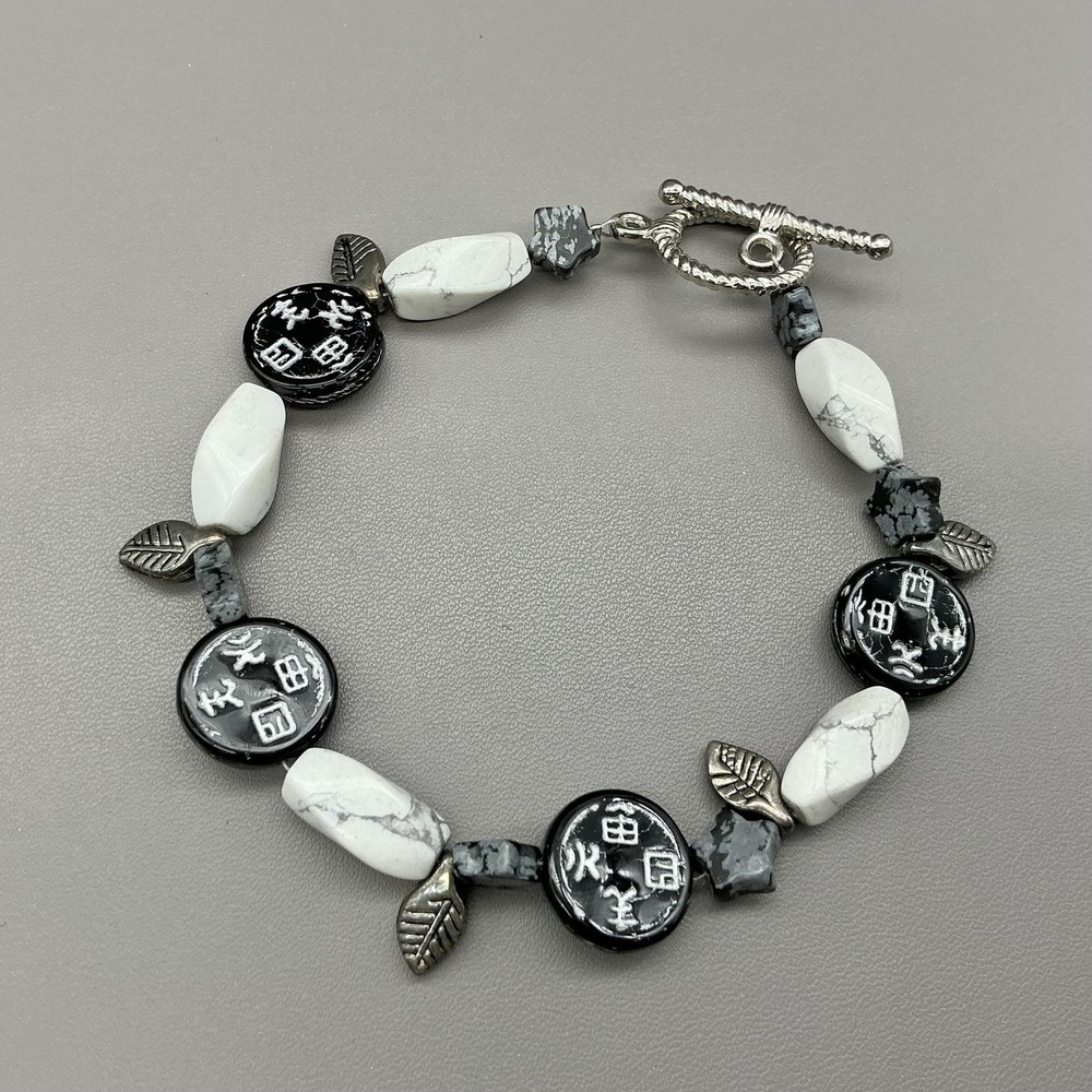 Bracelet Multicolor Stone Beaded Leaf Charm Toggle Boho Womens Fashion Jewelry